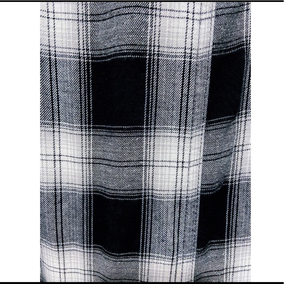 Boyfriend Plaid Tunic Button Up - Picture 4 of 5